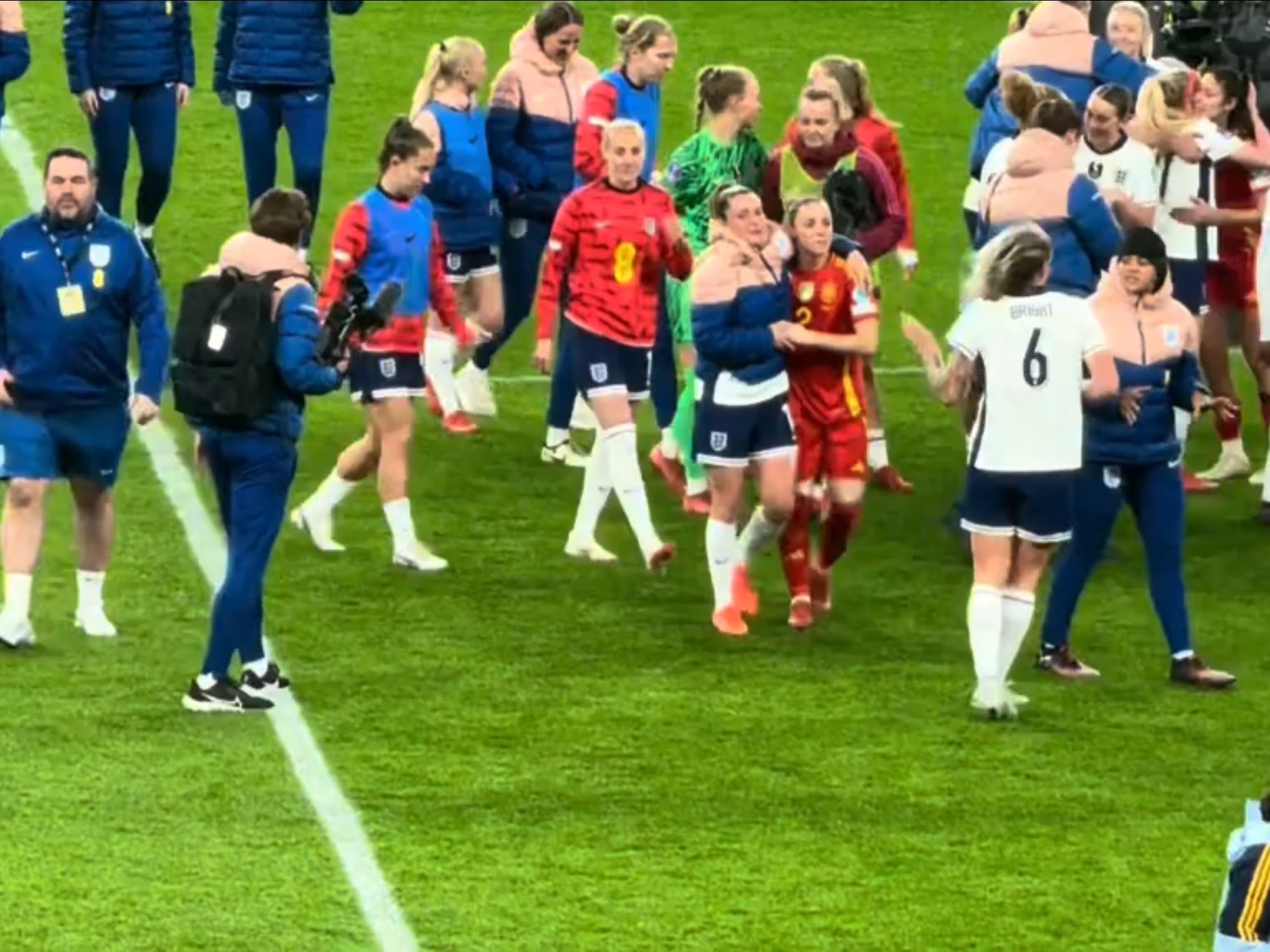 爱游戏体育官网-加纳女足遭遇三连败，小组垫底出局