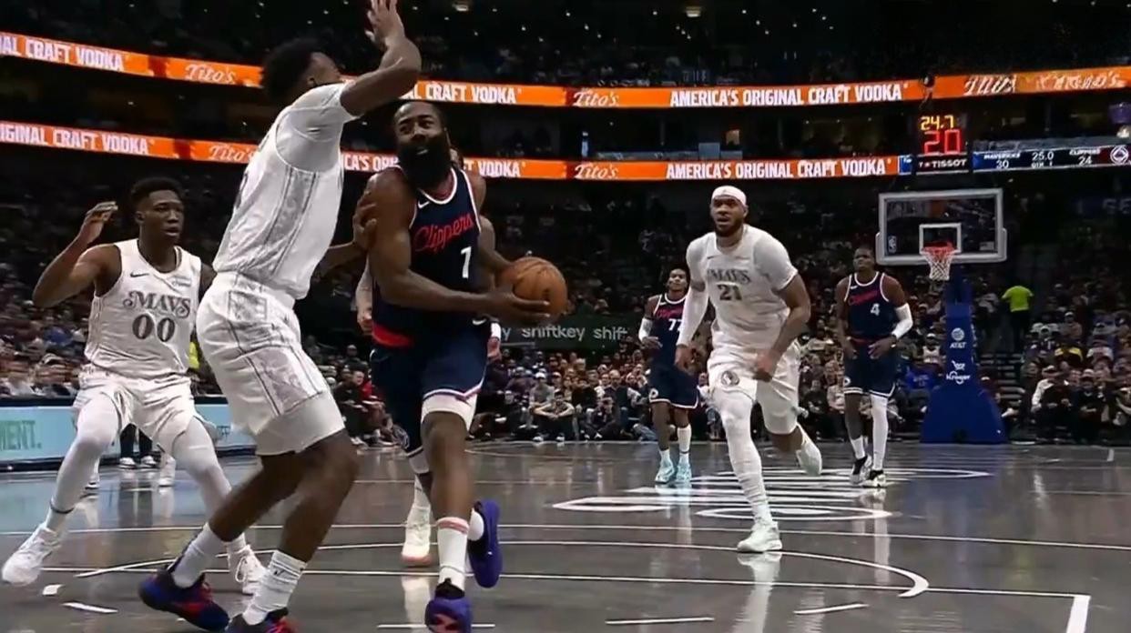 爱游戏体育官网-快船队打出团队篮球，轻取抢七连胜