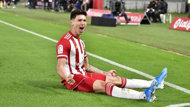 乌拉圭前锋在欧洲赛场上展现爆发力 乌拉圭前锋在欧洲赛场上展现爆发力