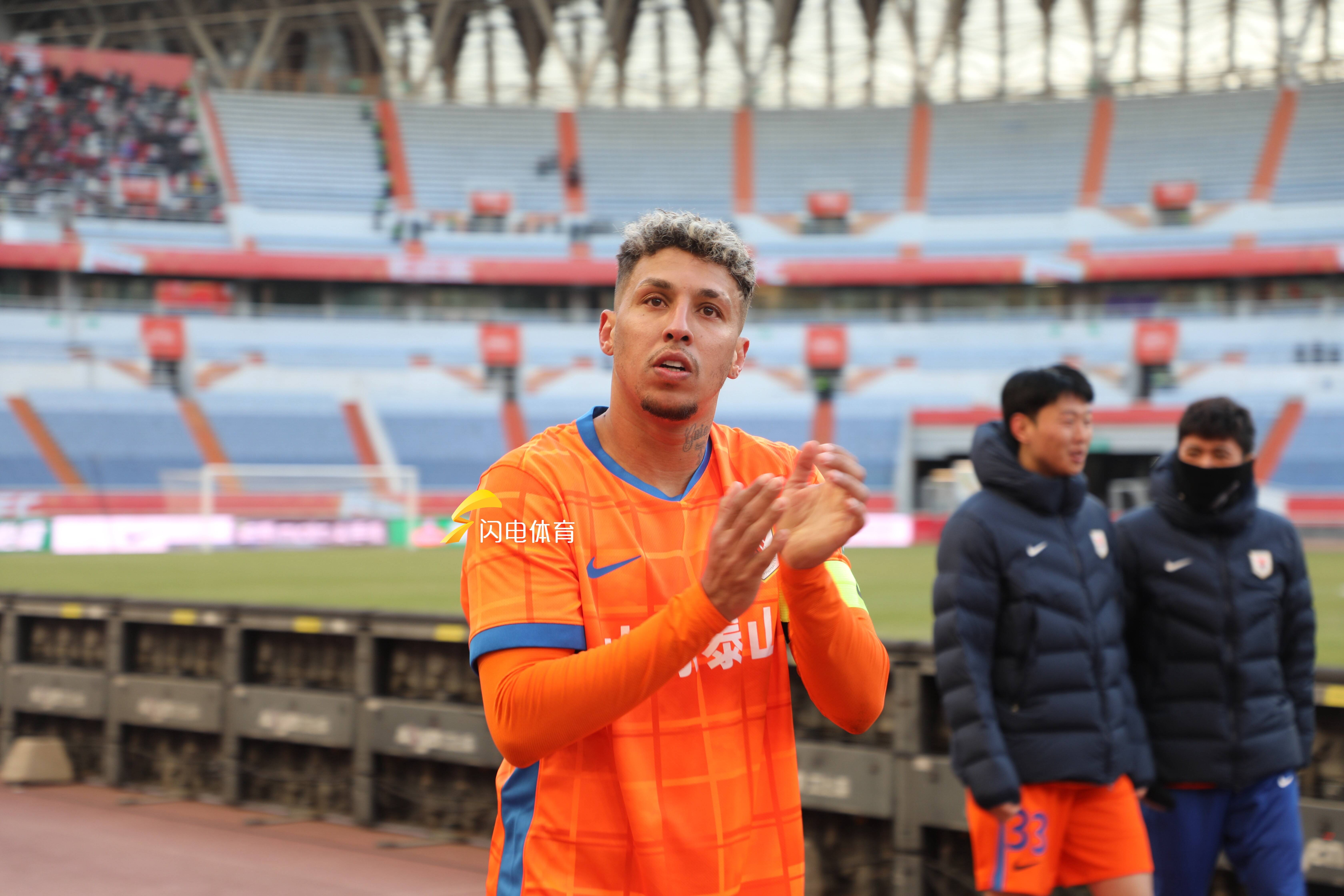 天津泰达主场战平山东鲁能,保持不败 天津泰达主场战平山东鲁能,保持不败