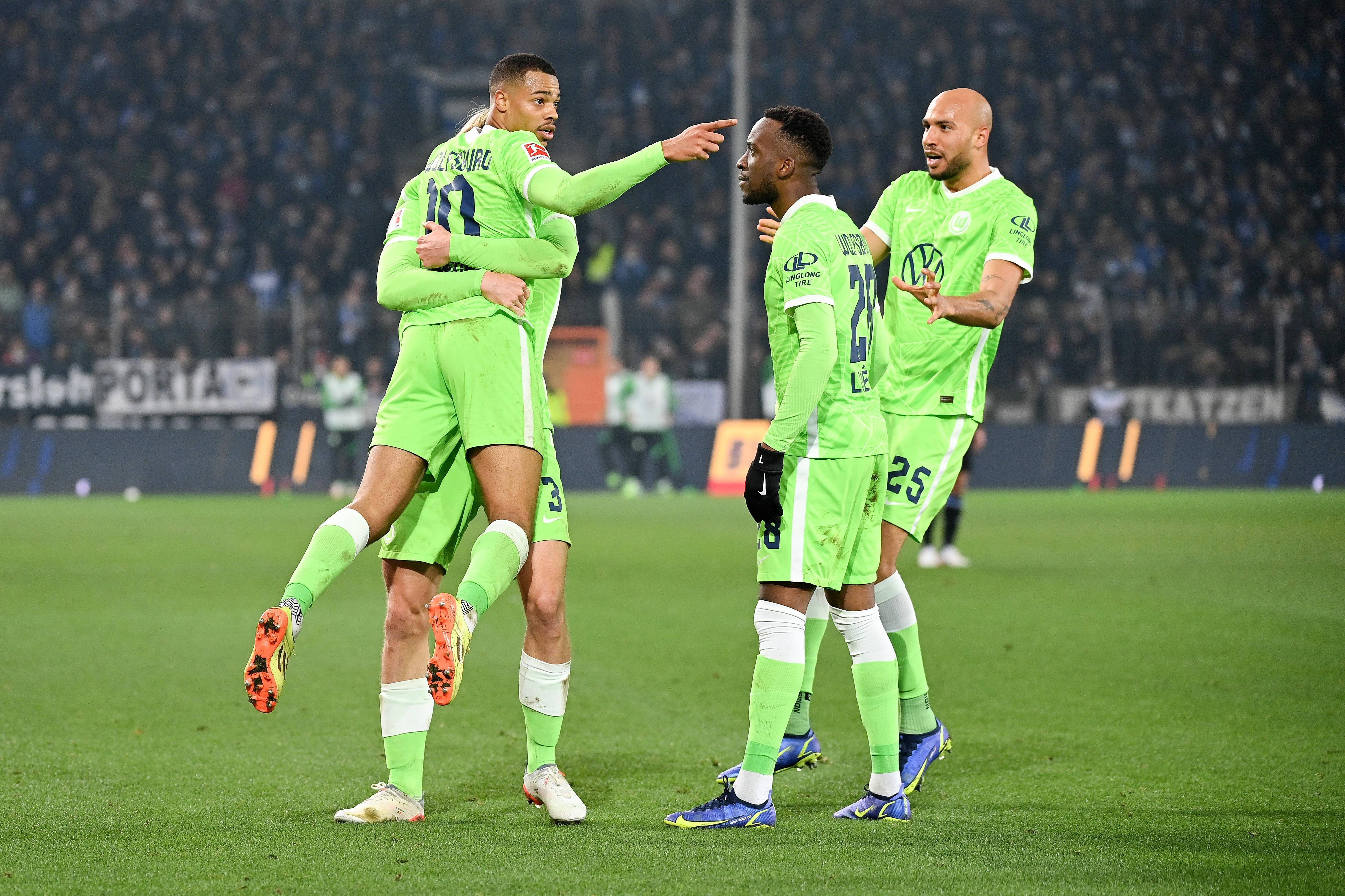 斯图加特绝杀沃尔夫斯堡,暂时停滞积分的简单介绍 斯图加特绝杀沃尔夫斯堡,暂时停滞积分的简单介绍