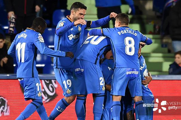 瓦伦西亚惨败!球队遭遇史上最惨痛失利 瓦伦西亚惨败!球队遭遇史上最惨痛失利