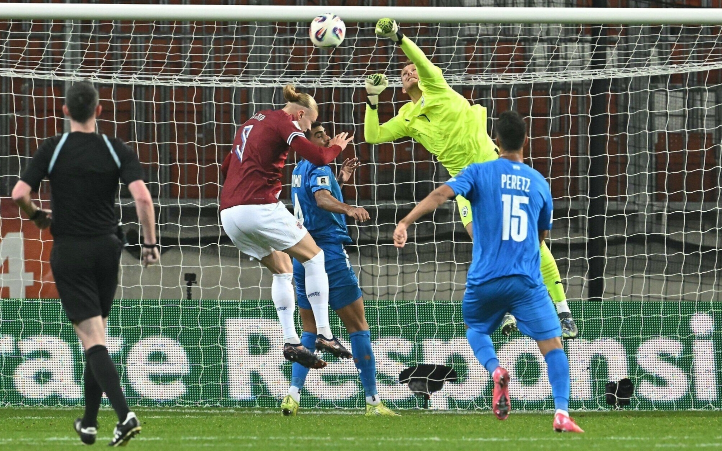 瑞典队小胜挪威,实力继续提升 瑞典队小胜挪威,实力继续提升