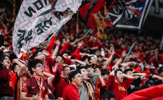 爱游戏入口-里尔积分排名攀升，争冠之路愈发坚定的简单介绍