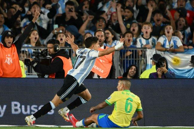 爱游戏官网入口-巴西队被捷克逆转，憾失欧洲杯四强席位