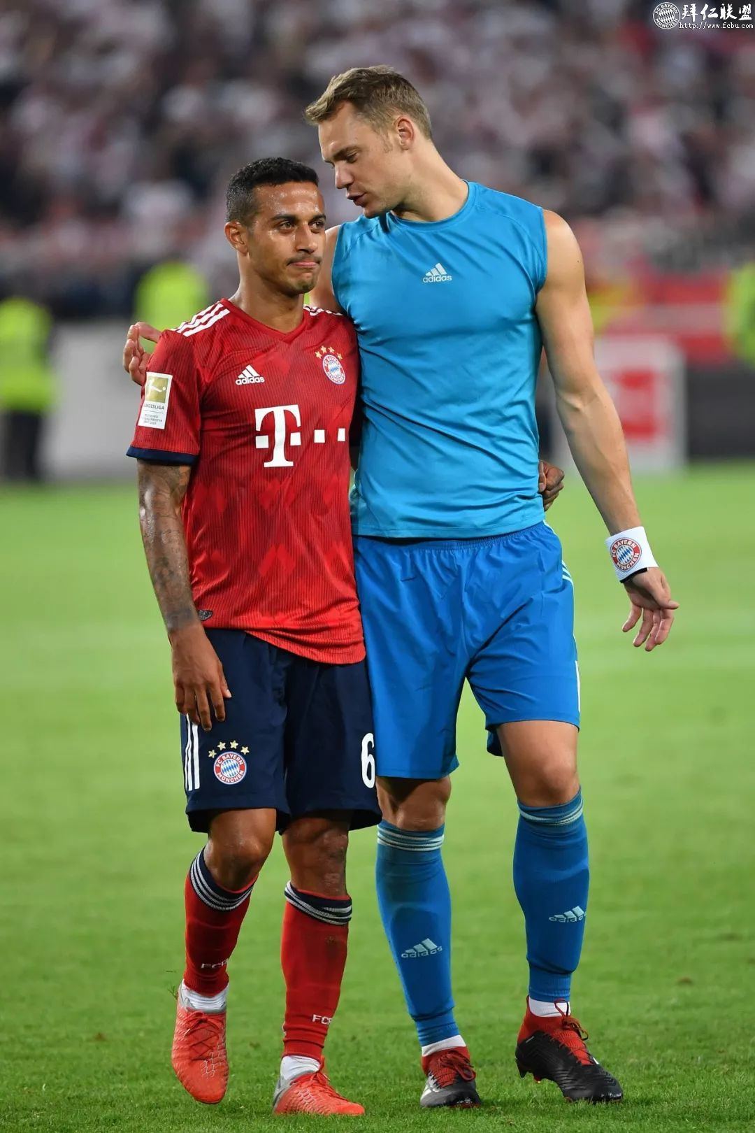 爱游戏网页版登录入口-沙尔克04主场不敌对手，遭遇连败