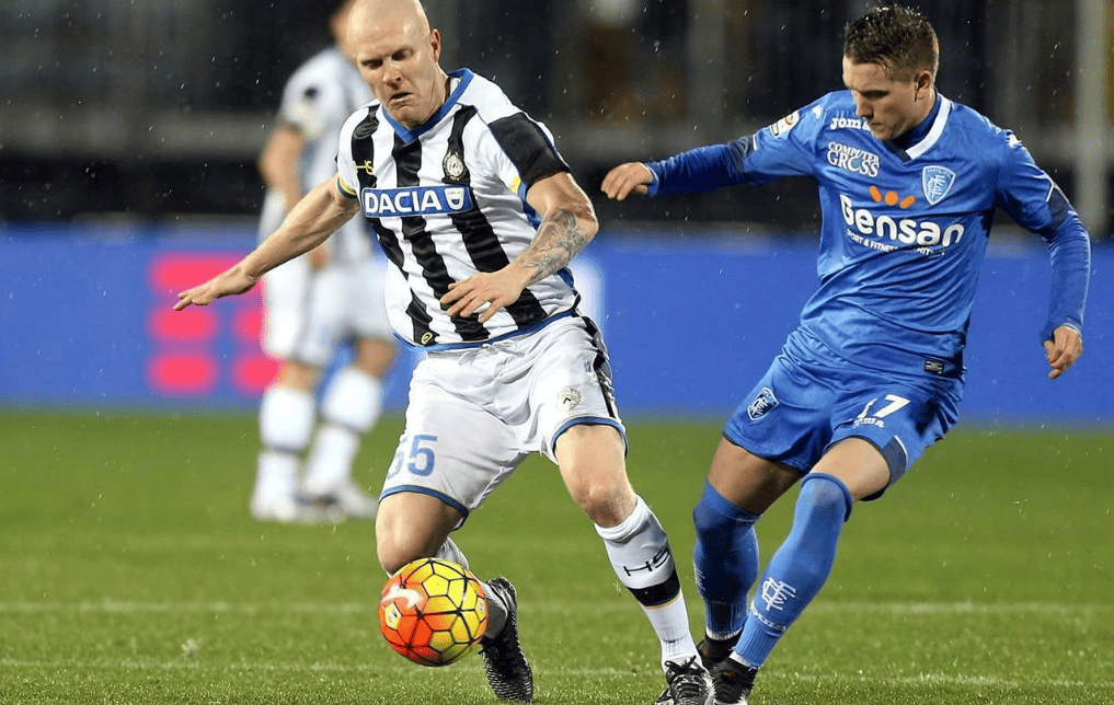 爱游戏官网网页版入口-包含乌迪内斯球员意外受伤，主教练考虑调整阵容的词条