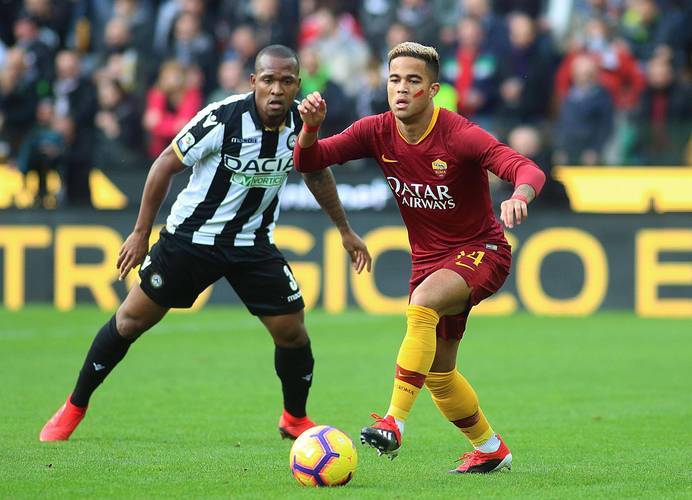 包含乌迪内斯球员意外受伤,主教练考虑调整阵容的词条 包含乌迪内斯球员意外受伤,主教练考虑调整阵容的词条