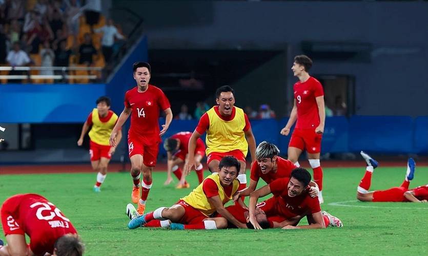 爱游戏app下载-包含阿尔法队中场核心状态神勇，成为关键战术球员的词条