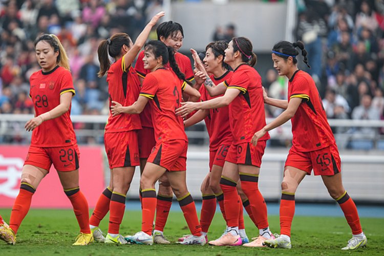 世界女子足球大赛:中国队赢得关键战役,豪取胜利的简单介绍 世界女子足球大赛:中国队赢得关键战役,豪取胜利的简单介绍