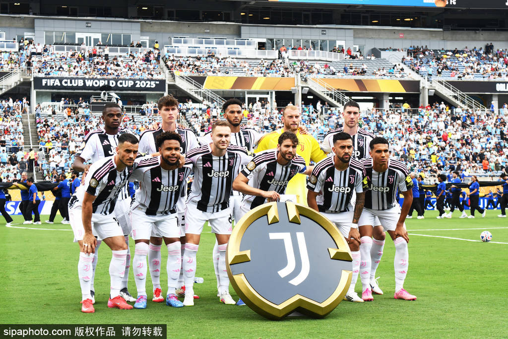 尤文图斯球员集体加紧训练备战大战的简单介绍 尤文图斯球员集体加紧训练备战大战的简单介绍