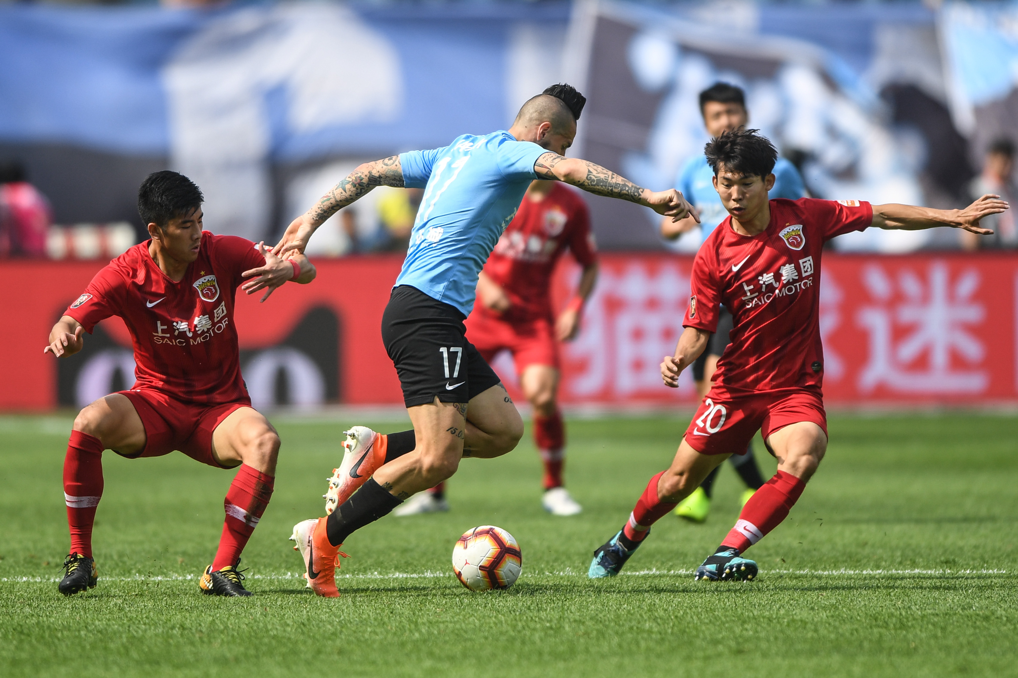 爱游戏官网-大连一方对阵河南建业，期待全取三分的简单介绍