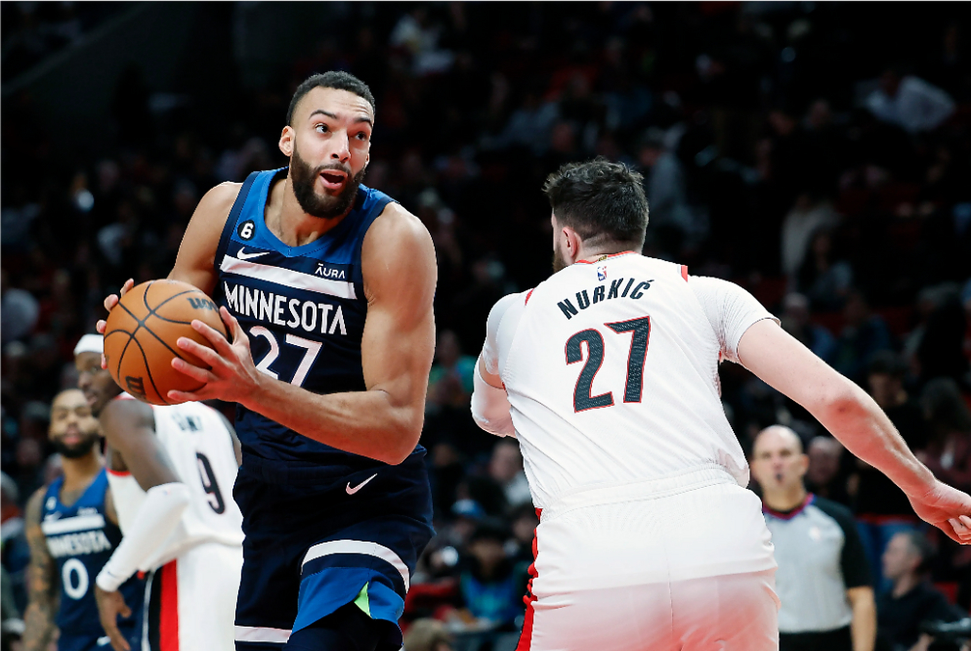 开拓者主场大胜，球队逐渐走出低谷