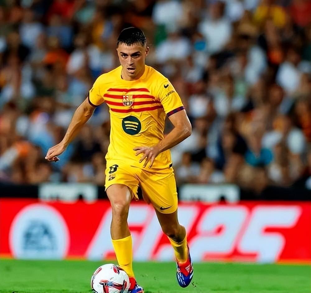 爱游戏官方入口-巴萨后防出现漏洞，连续失分