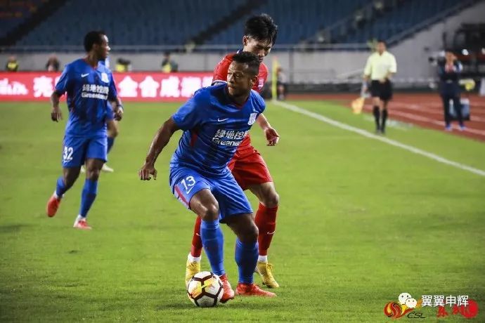 爱游戏官方入口-全队团结合作，赢得精彩比赛的胜利！