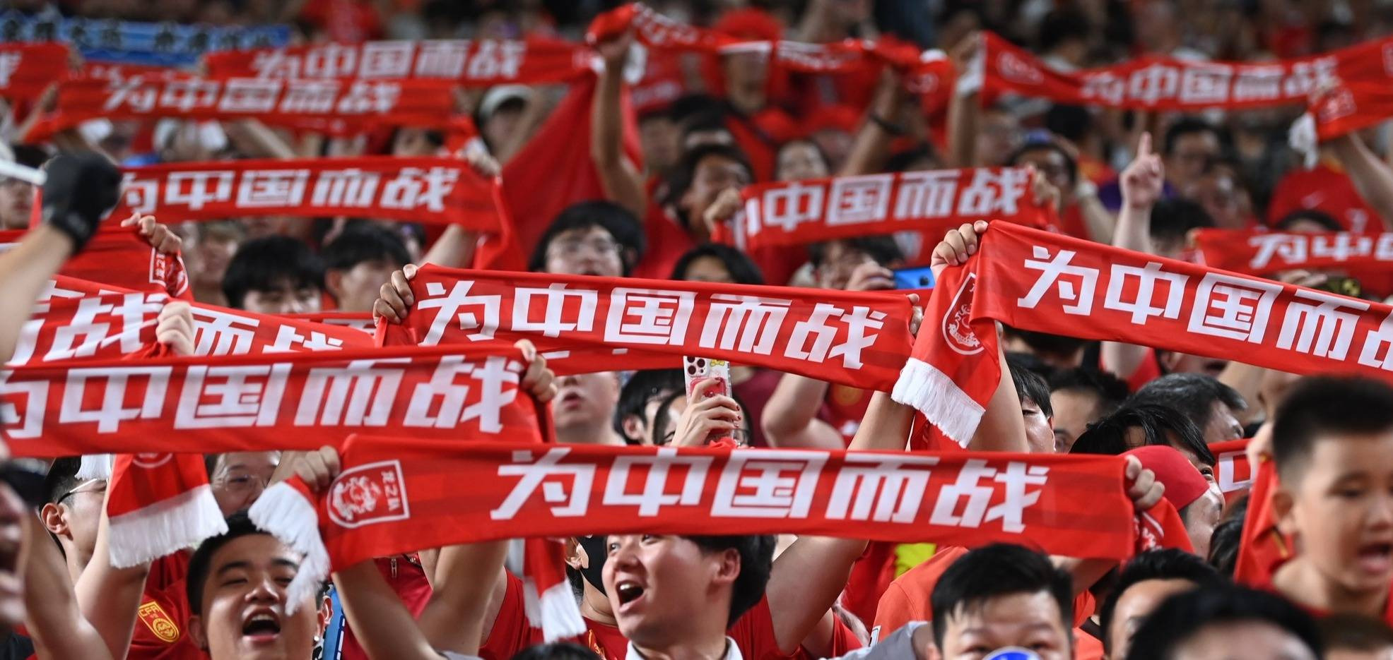 全队团结合作,赢得精彩比赛的胜利! 全队团结合作,赢得精彩比赛的胜利!