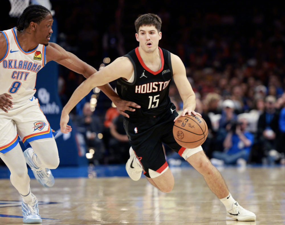 火箭奋勇击败黄蜂,取得重要胜利 火箭奋勇击败黄蜂,取得重要胜利