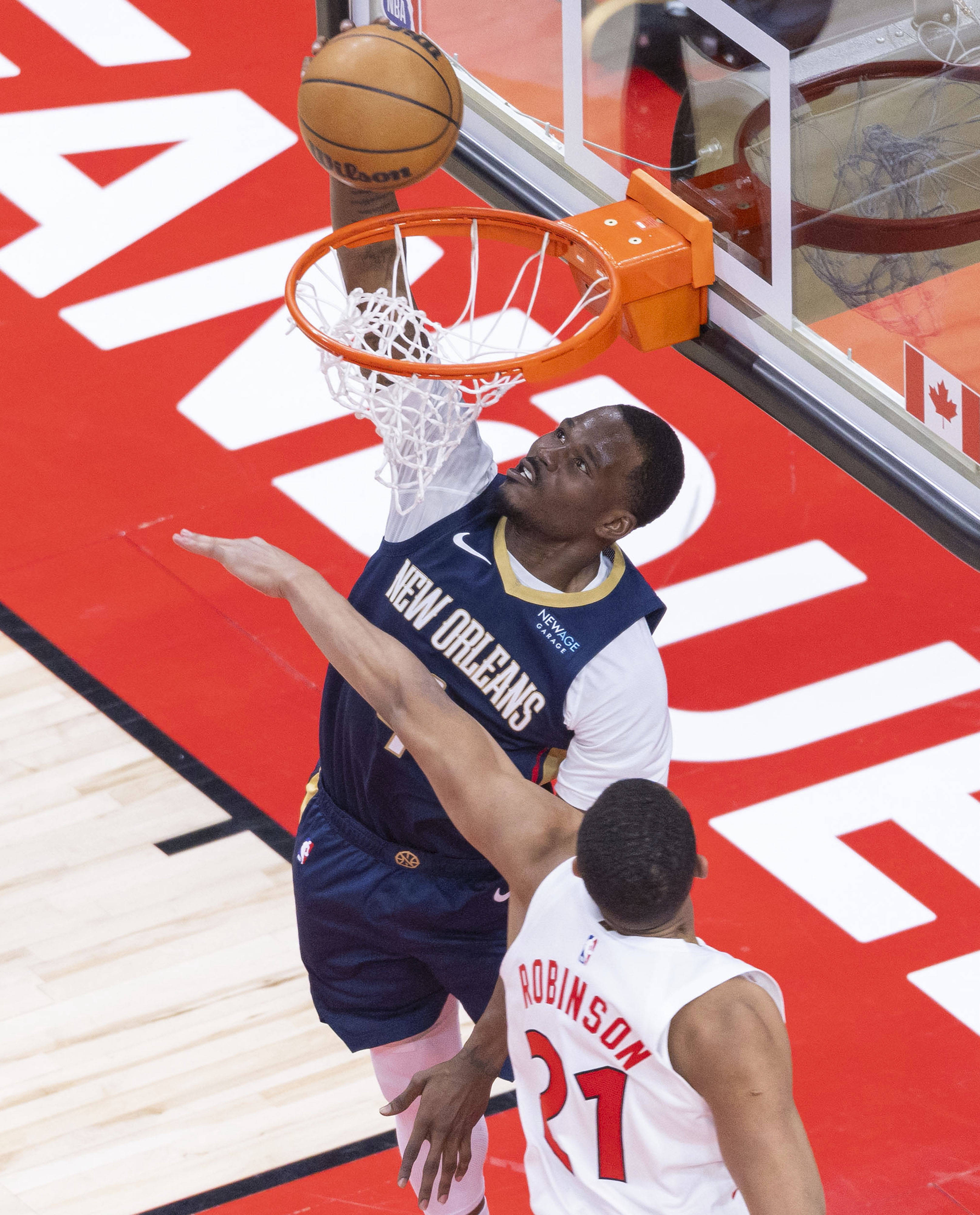 关于猛龙大胜雄鹿,取得2-0领先的信息 关于猛龙大胜雄鹿,取得2-0领先的信息