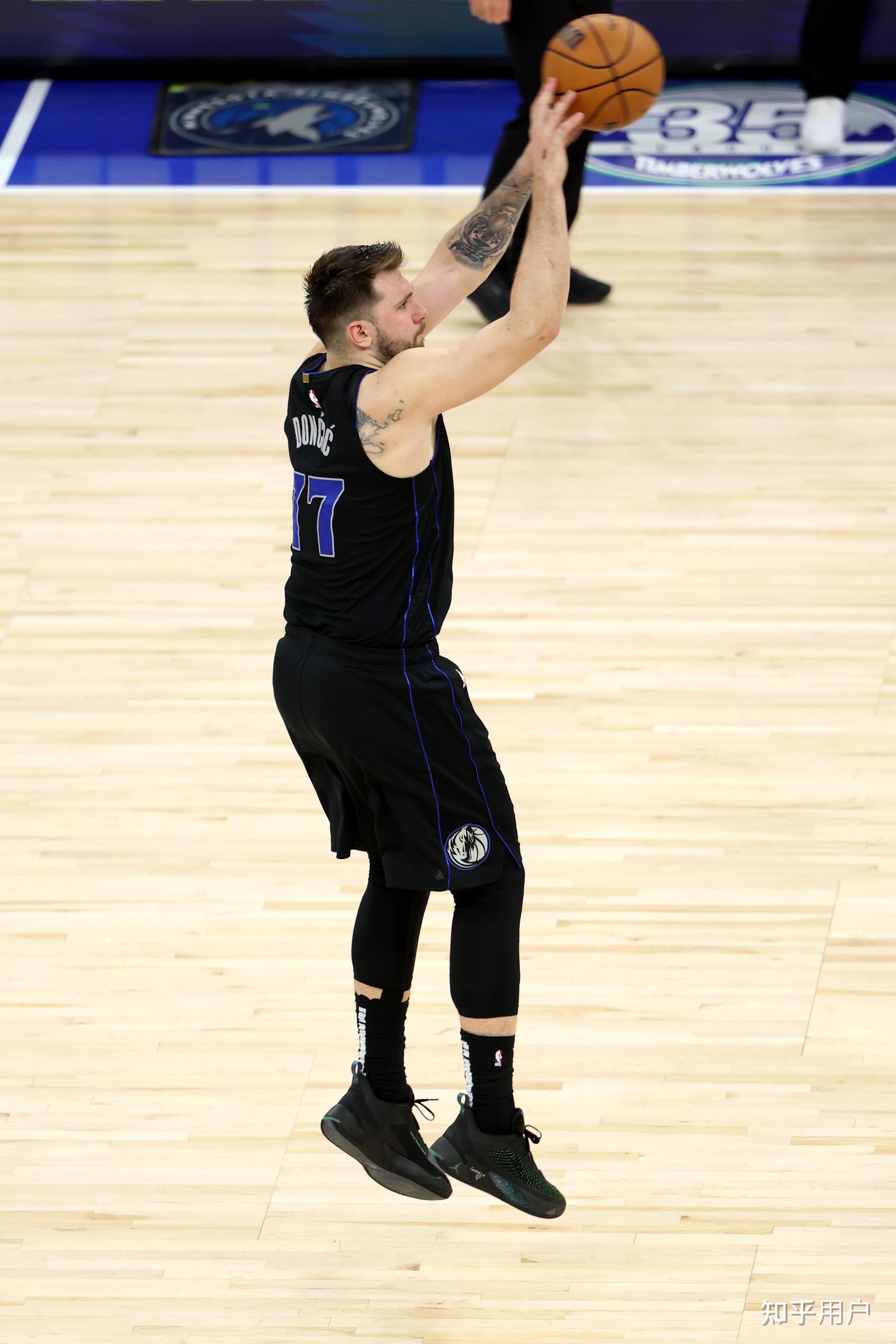 爱游戏官方入口-76人横扫独行侠，西蒙斯状态火热