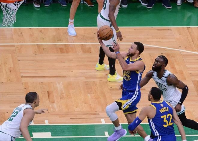 勇士遭绿军击败,吞苦果实的简单介绍 勇士遭绿军击败,吞苦果实的简单介绍