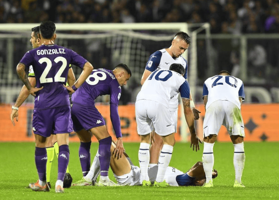 爱游戏官网入口-意甲联赛中的战术对抗令人过目不忘