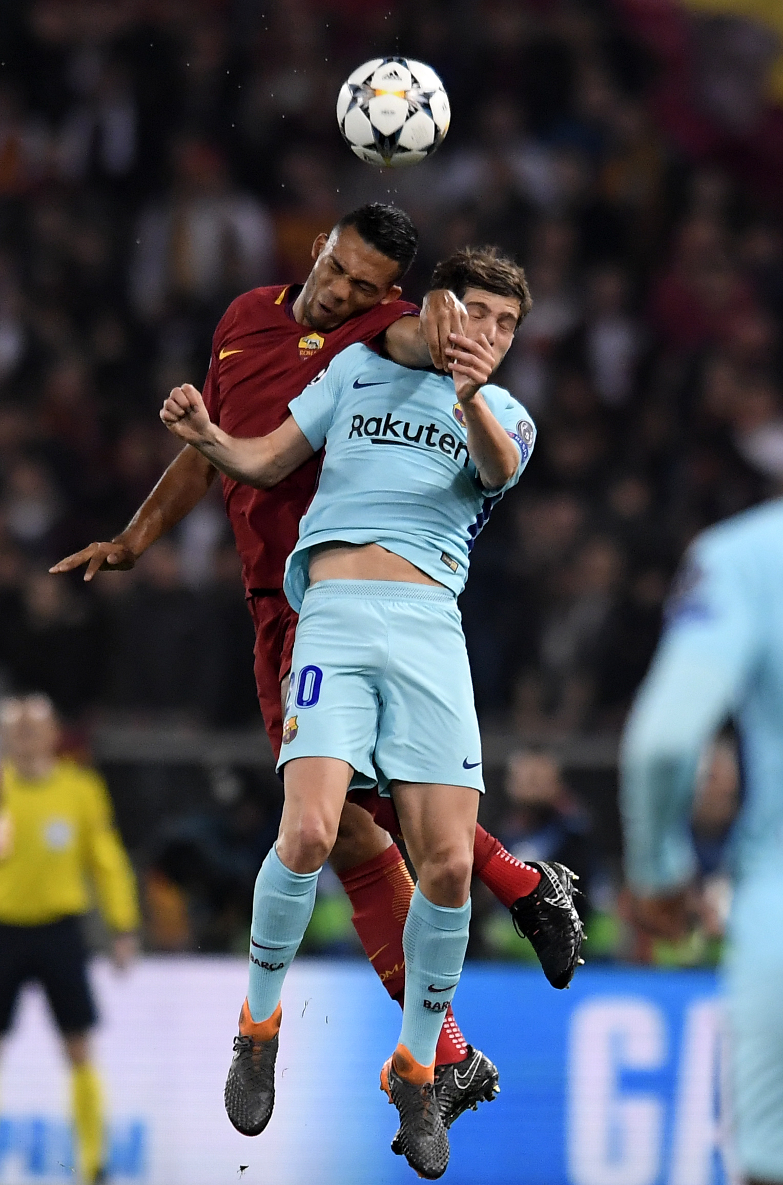 爱游戏入口-意甲比赛中球员表现抢眼堪称佳作